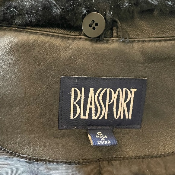 Blassport womens leather jacket size small with removable Faux fur trim - Picture 5 of 6